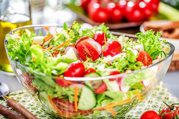 ¿Por qué la ensalada puede ser el mejor alimento para bajar de peso? ¿Por qué la ensalada puede ser el mejor alimento para bajar de peso?