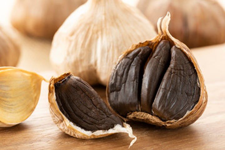 Ajo negro Allium Sativum Ajo negro: Propiedades de este superalimento