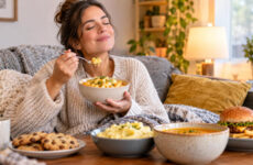 Razones por las que ansiamos la comida reconfortante y cómo encontrar opciones más saludables